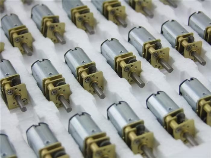 spur geared dc motors