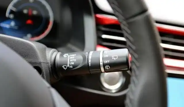 windshield cleaning and wiper system control